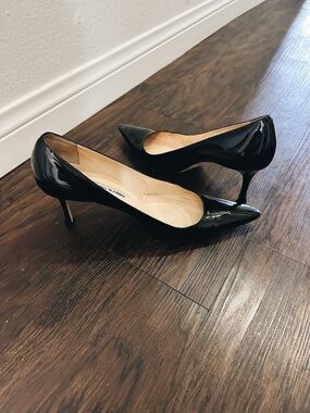 Manolo Blahnik Classic Black Patent Pointed-Toe Pumps - Women 40 1/2 (US 9)
